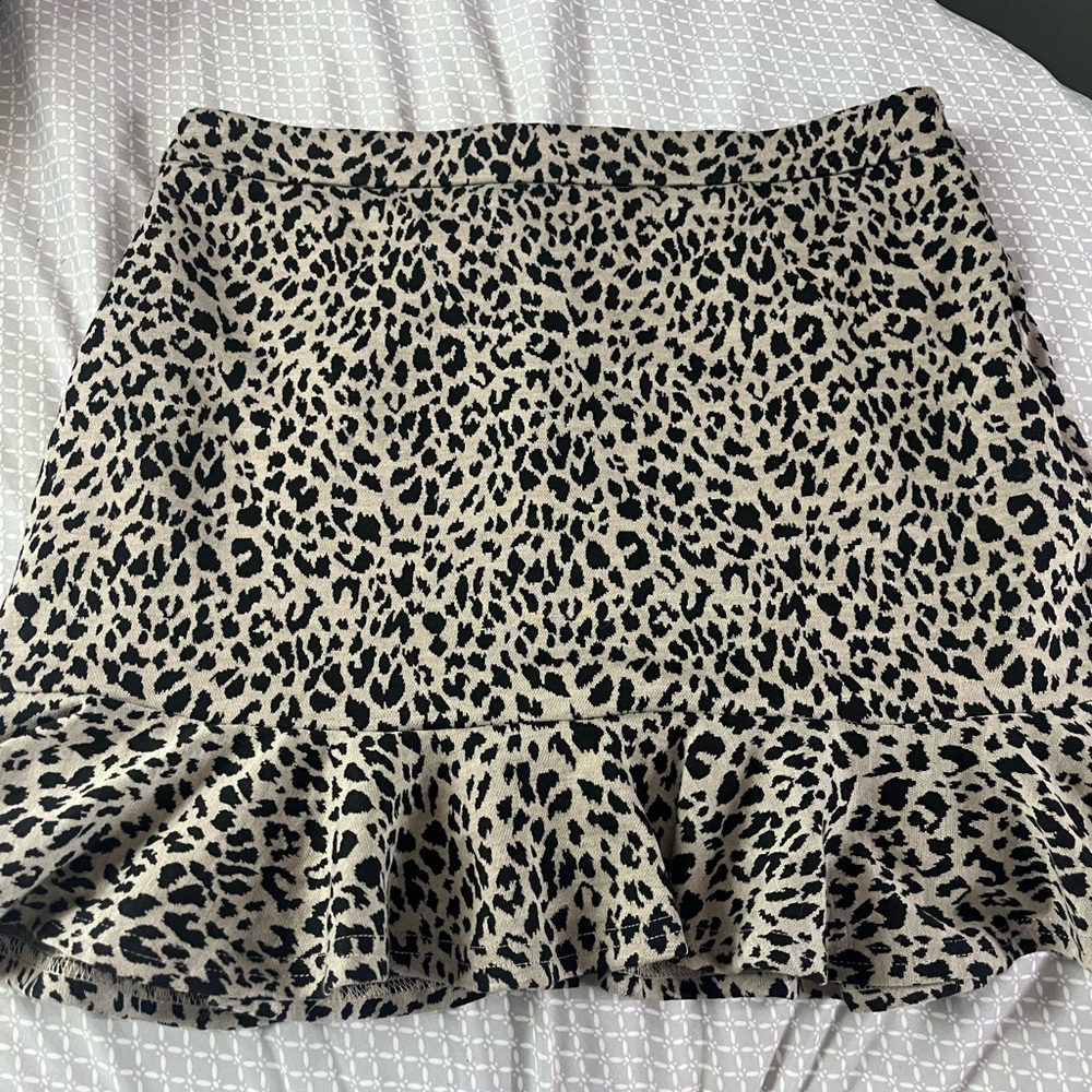 Very J Black and White Ruffled Mini Skirt